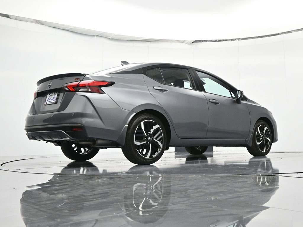 New 2025 Nissan Versa SR w/ Trunk Package FWD image 47