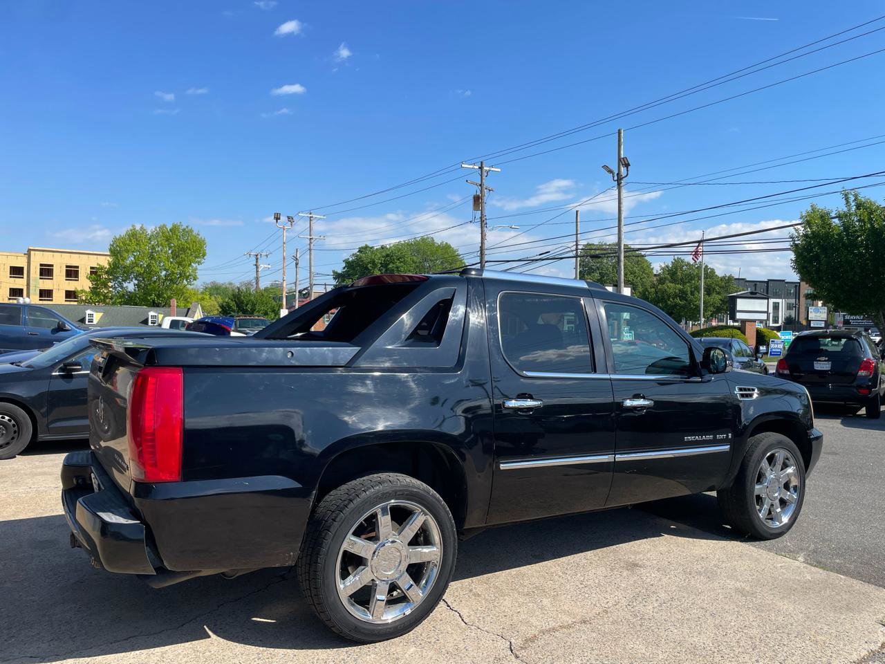 Used 2009 Cadillac Escalade EXT AWD/4WD image 13