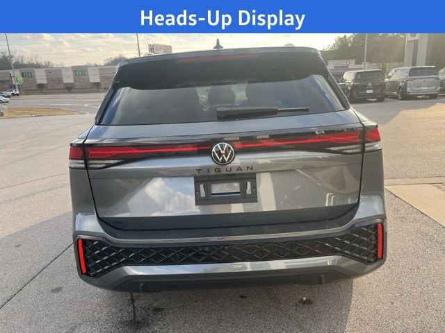 New 2026 Volkswagen Tiguan SE R-Line image 4
