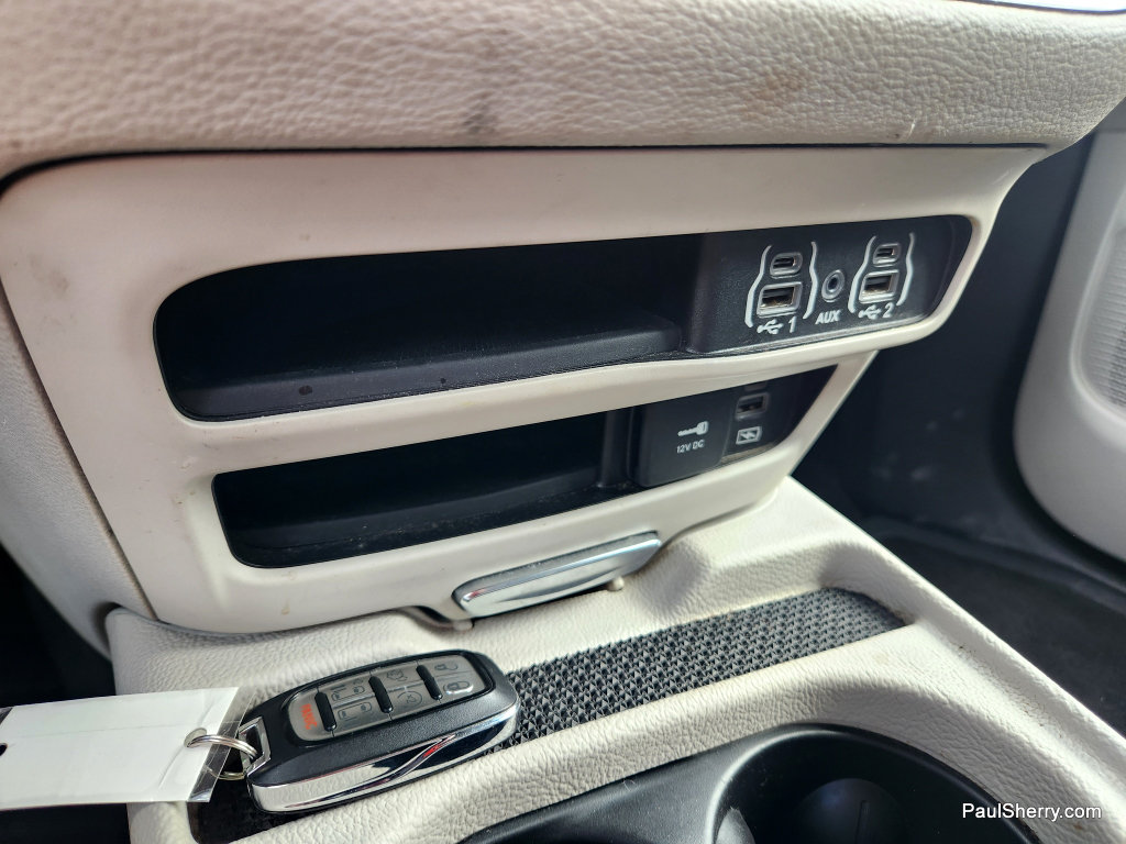 Used 2022 Chrysler Pacifica Touring-L FWD image 52