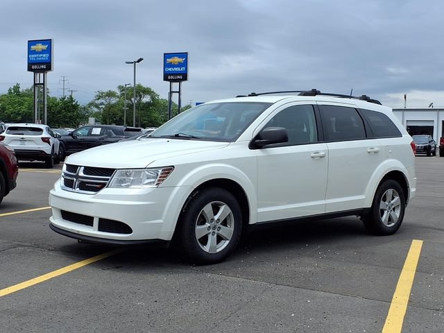 Used 2019 Dodge Journey SE FWD image 1