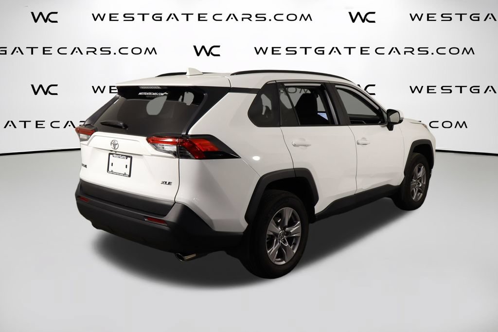 Used 2025 Toyota RAV4 XLE FWD image 45