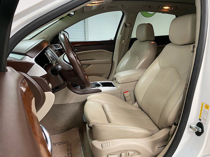 Used 2016 Cadillac SRX Luxury w/ Driver Awareness Package image 10