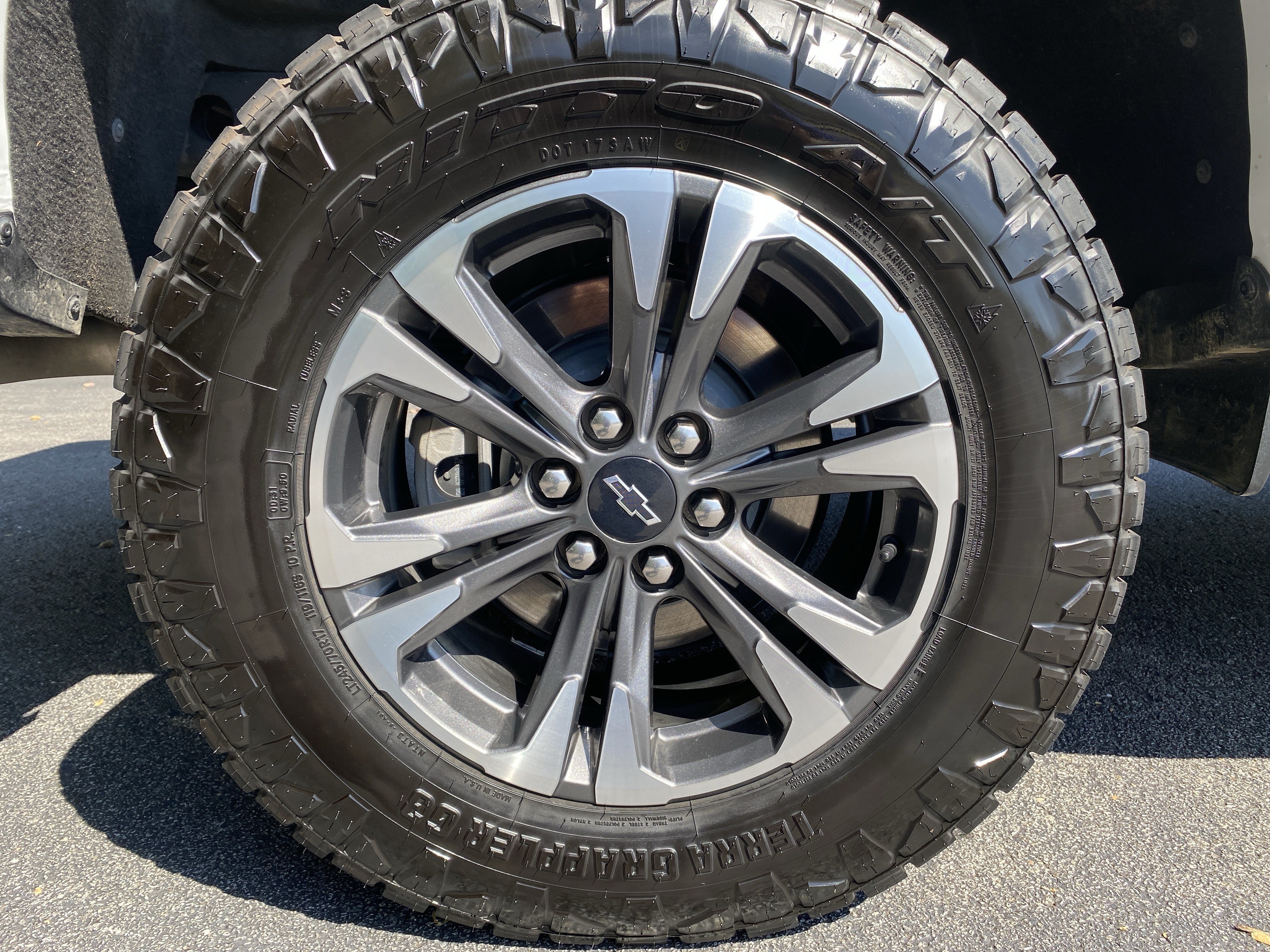 Used 2021 Chevrolet Colorado Z71 AWD/4WD image 40