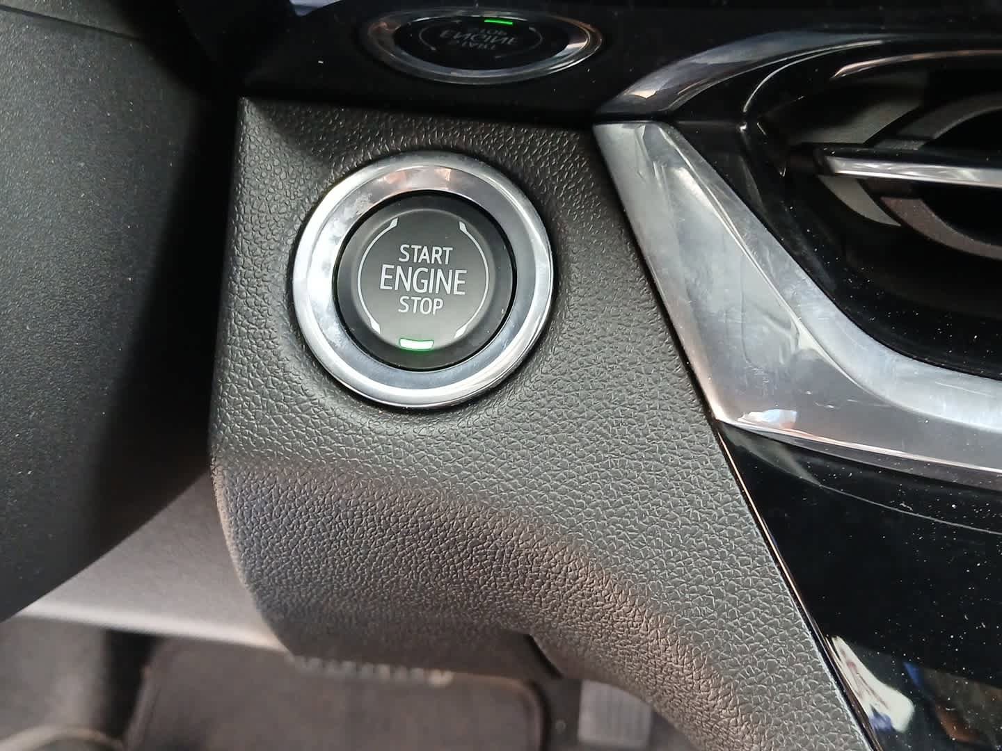 Used 2025 Buick Envista Sport Touring FWD image 39