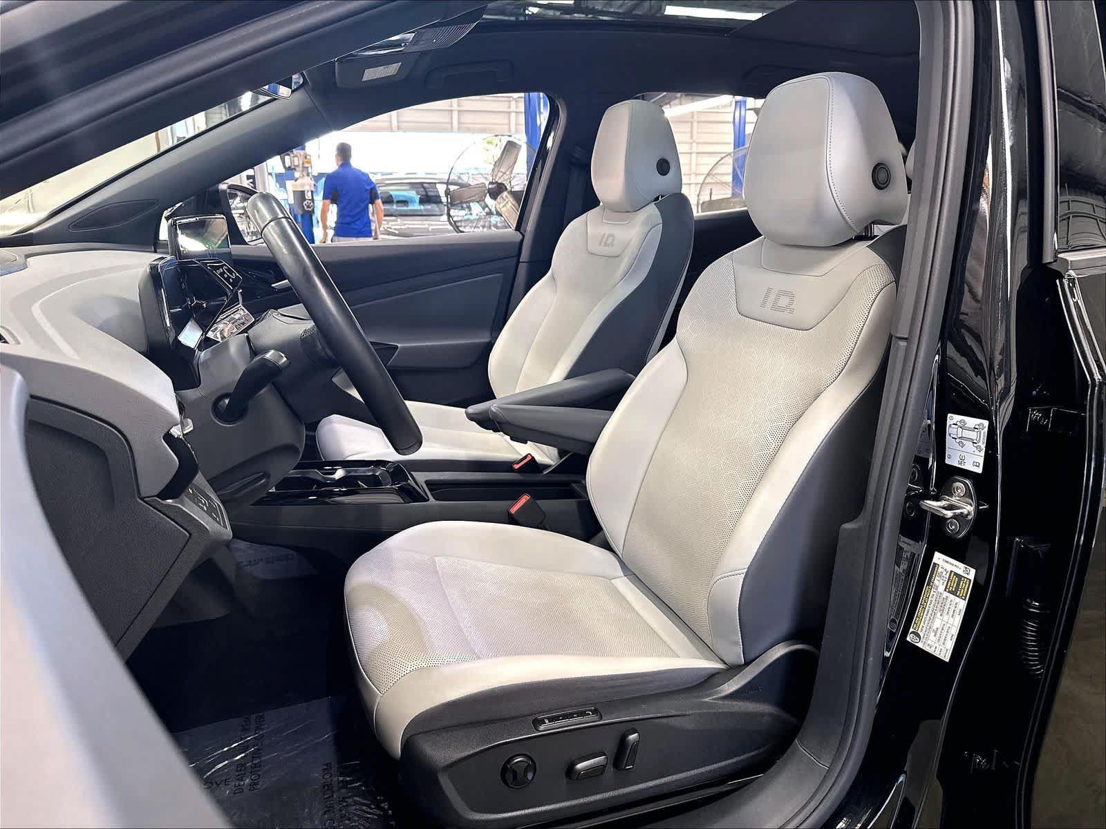 Used 2022 Volkswagen ID.4 Pro S RWD image 24