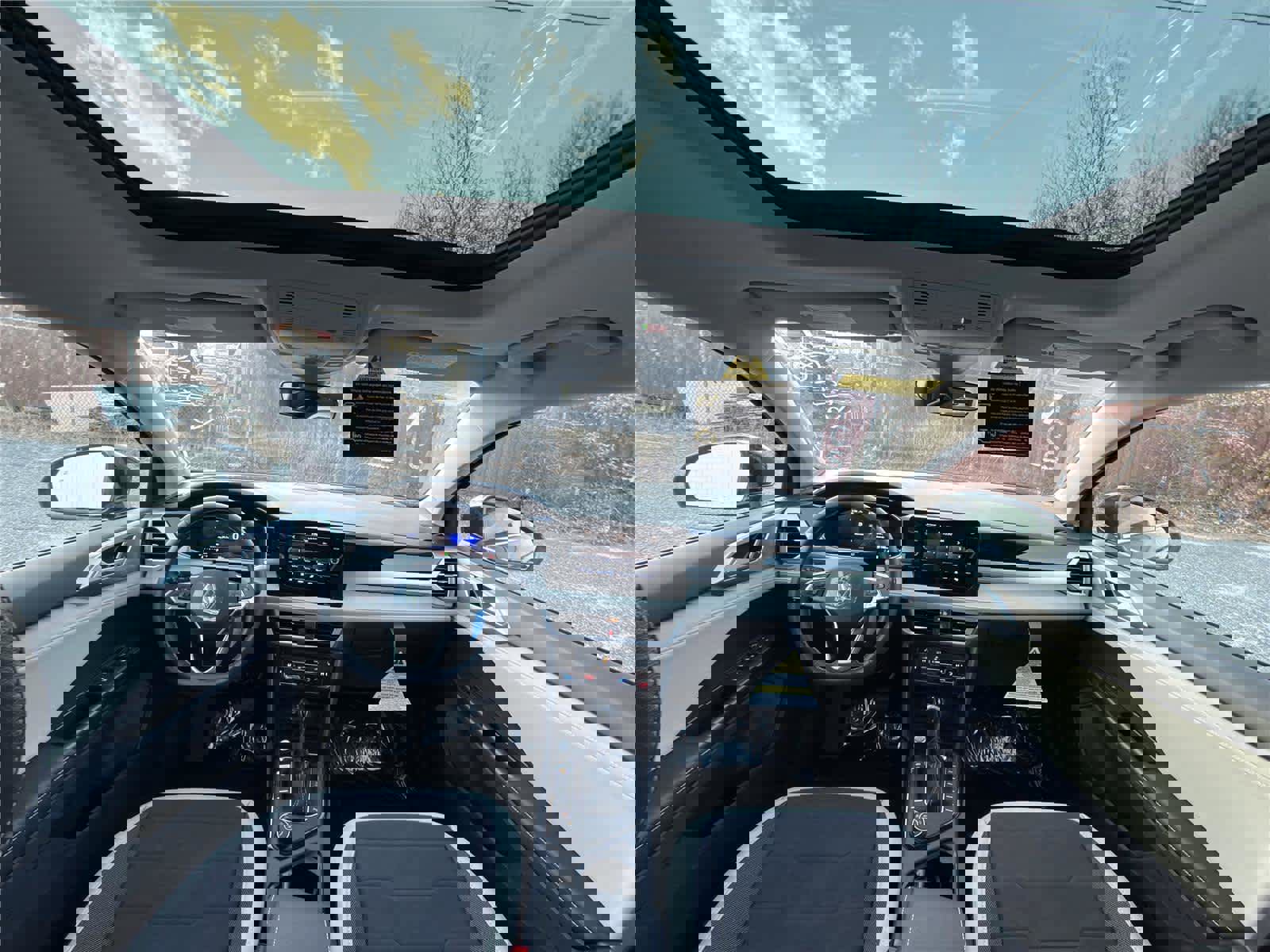 New 2026 Volkswagen Taos SE image 21