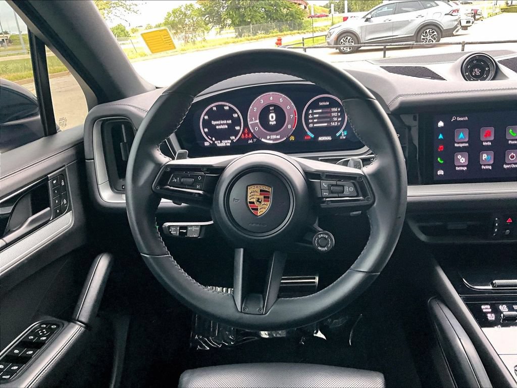 Certified 2024 Porsche Cayenne Coupe AWD/4WD image 15