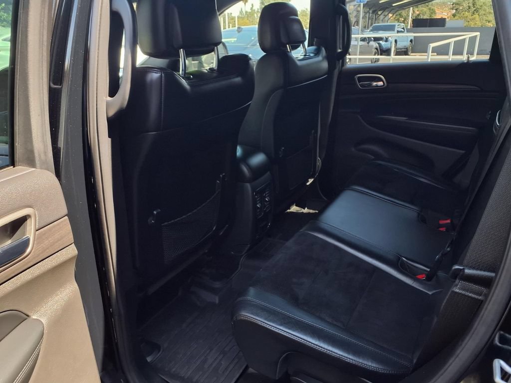 Used 2018 Jeep Grand Cherokee Altitude RWD image 20