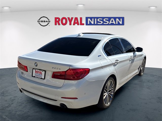 Used 2019 BMW 530e w/ Premium Package image 7