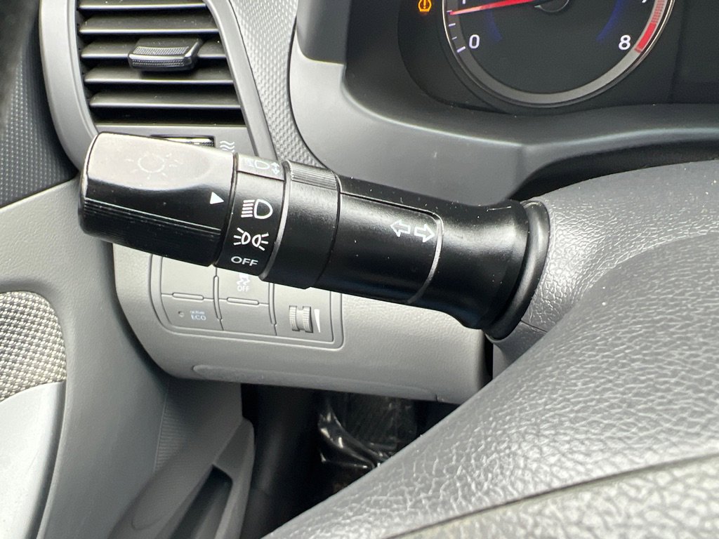 Used 2013 Hyundai Accent GLS image 18