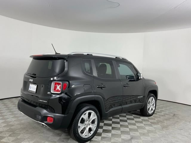 Used 2017 Jeep Renegade Limited AWD/4WD image 5