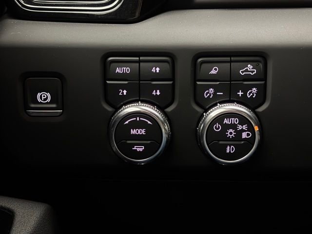 New 2025 GMC Sierra 1500 AT4 w/ AT4 Premium Package image 25