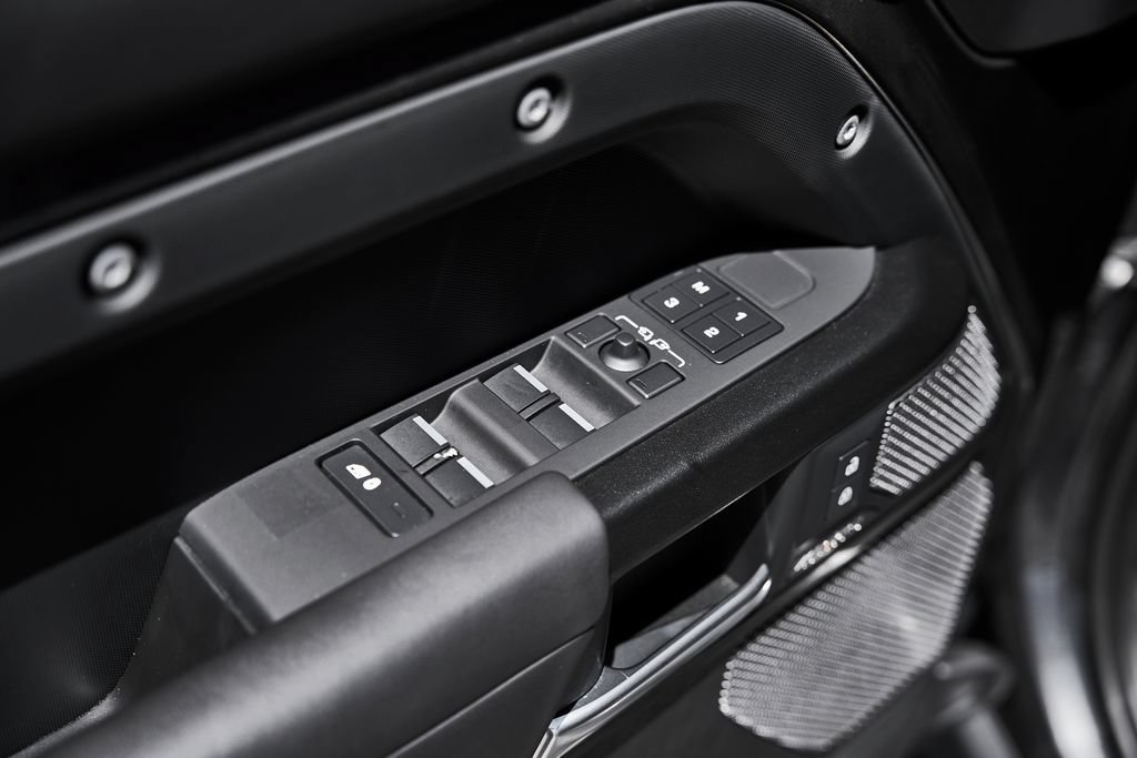 Used 2023 Land Rover Defender 110 Carpathian Edition AWD/4WD image 36