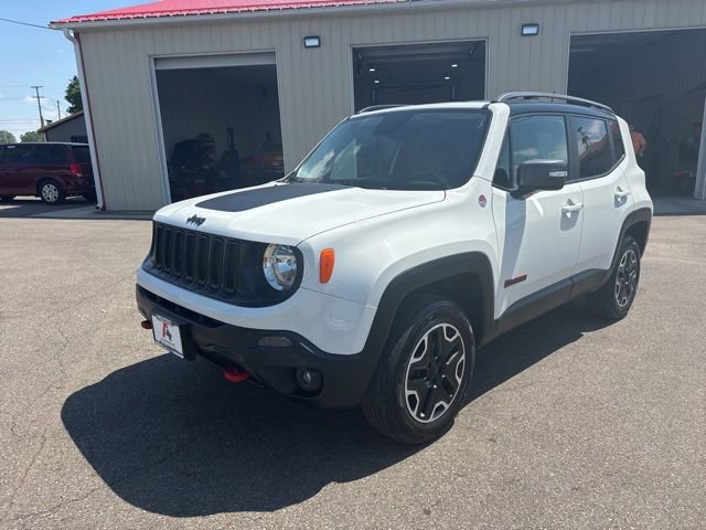 Used 2015 Jeep Renegade Trailhawk AWD/4WD image 7