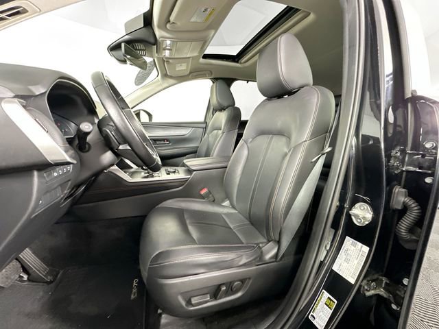 Used 2025 MAZDA CX-70 3.3 Turbo w/ Preferred Package image 4