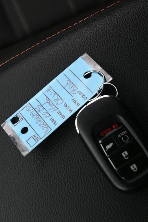 Used 2025 Honda CR-V Sport image 28