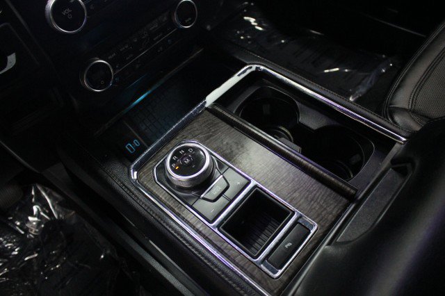 Used 2021 Ford Expedition Limited image 17