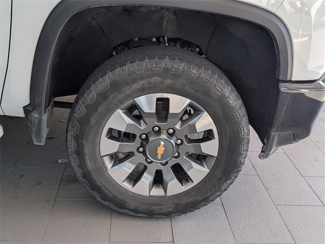 Used 2022 Chevrolet Silverado 2500 Custom w/ Custom Value Package image 17