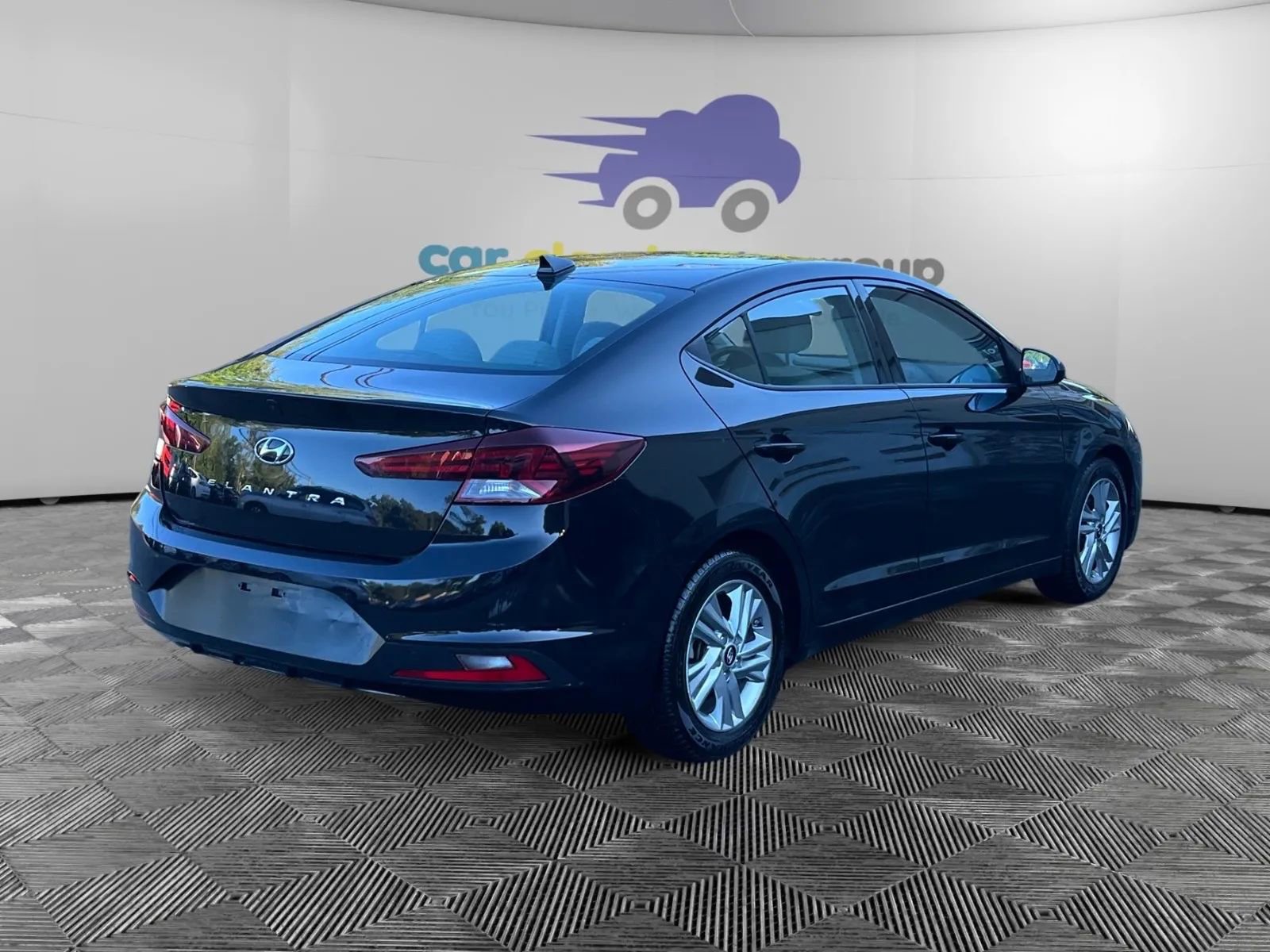 Used 2020 Hyundai Elantra SEL image 5