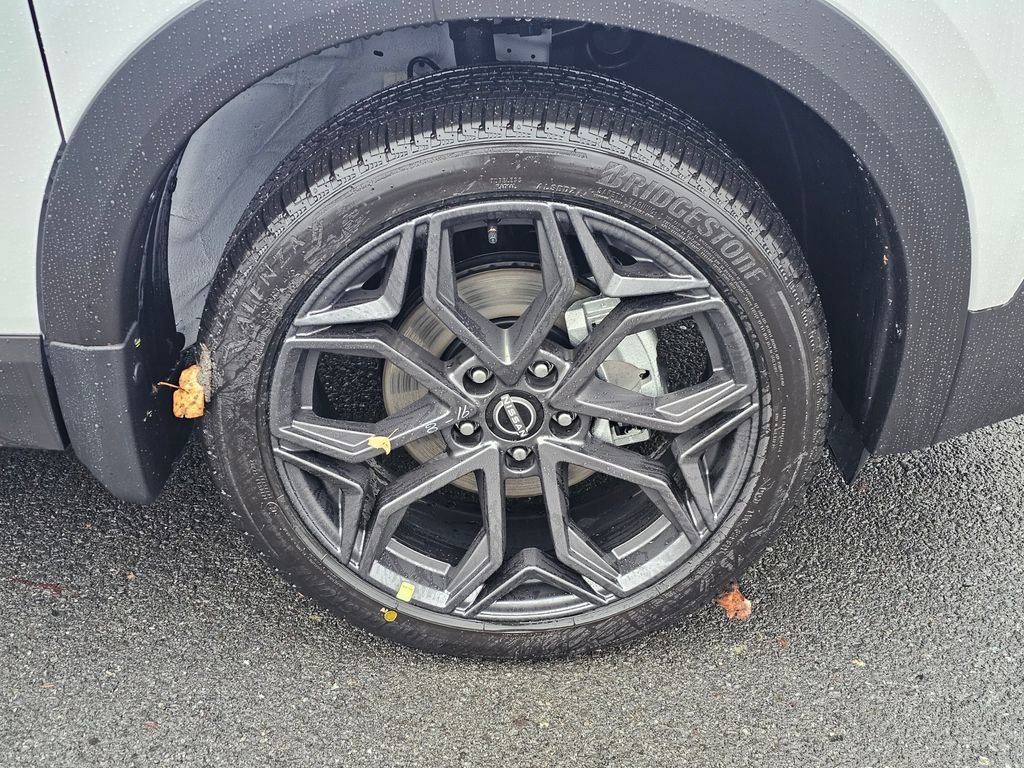 New 2026 Nissan Kicks SR w/ SR Premium Package image 30