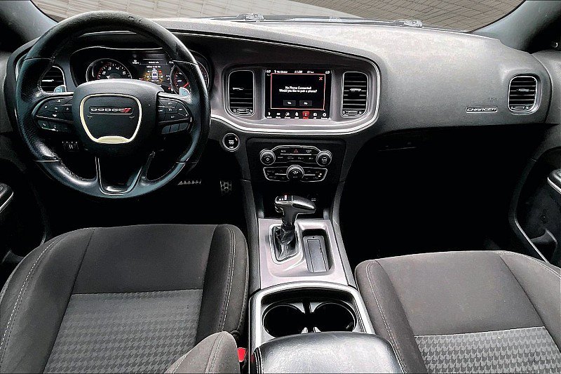 Used 2019 Dodge Charger GT RWD image 13