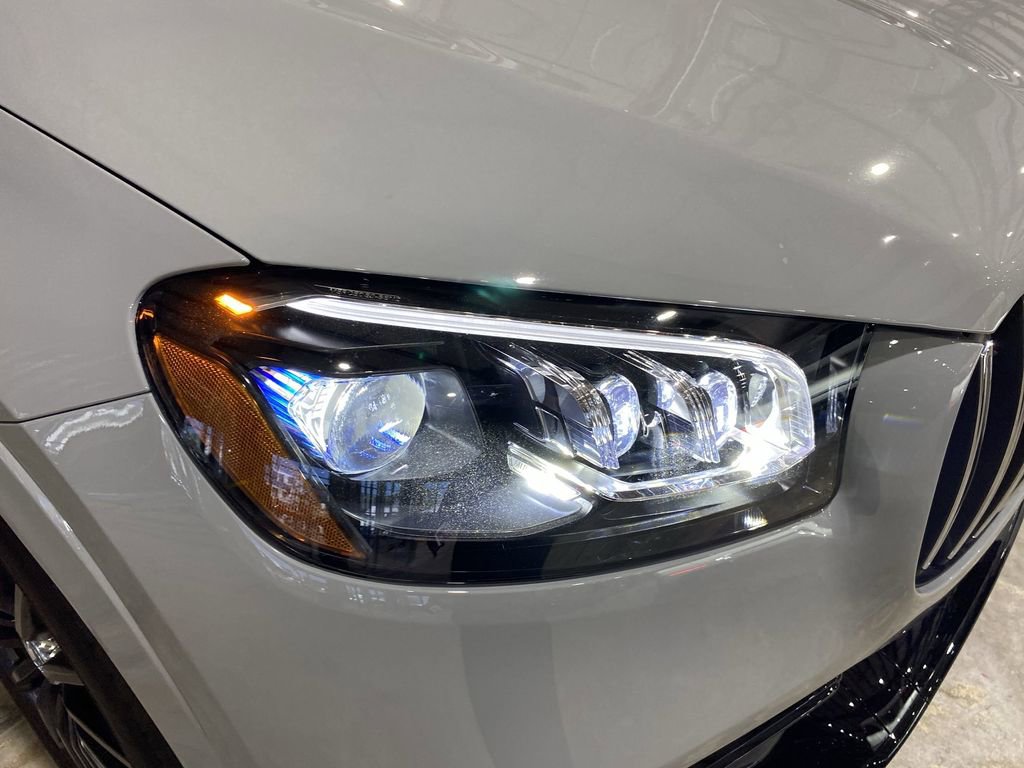 Used 2024 Mercedes-Benz GLS 63 AMG 4MATIC image 20