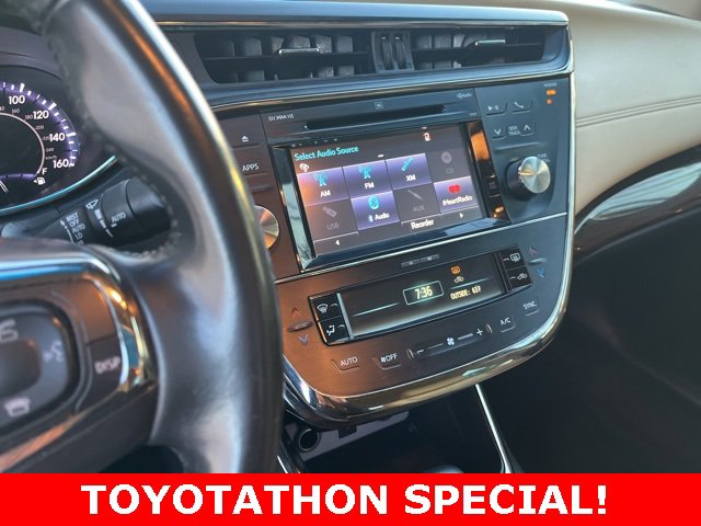 Used 2015 Toyota Avalon Limited image 24
