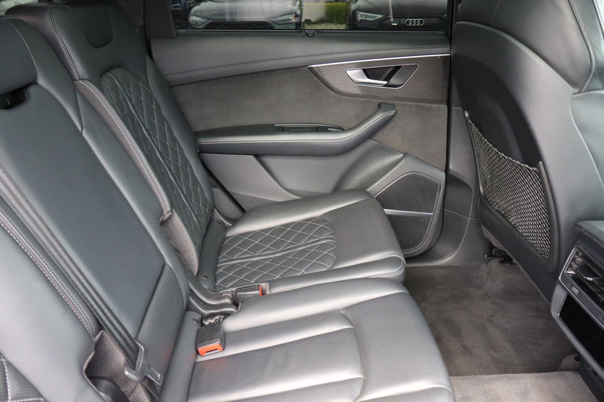 Used 2021 Audi SQ7 Prestige w/ Prestige Package AWD/4WD image 17