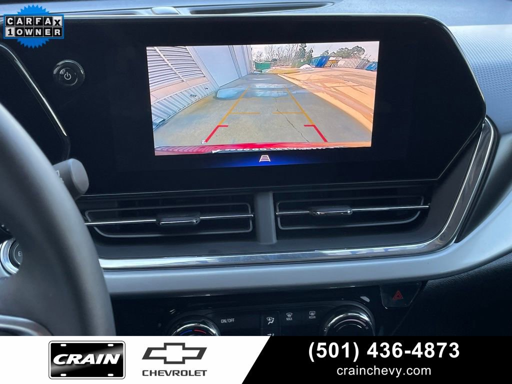 Used 2025 Chevrolet Trax LT w/ LT Convenience Package image 18