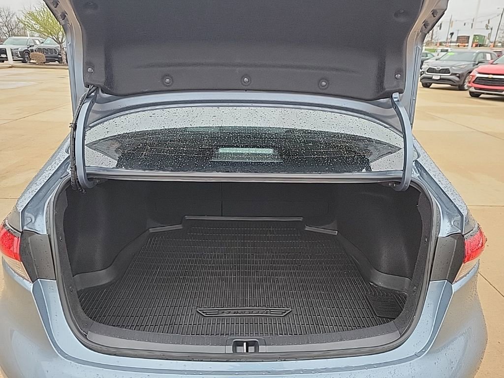 Used 2025 Toyota Corolla LE image 13