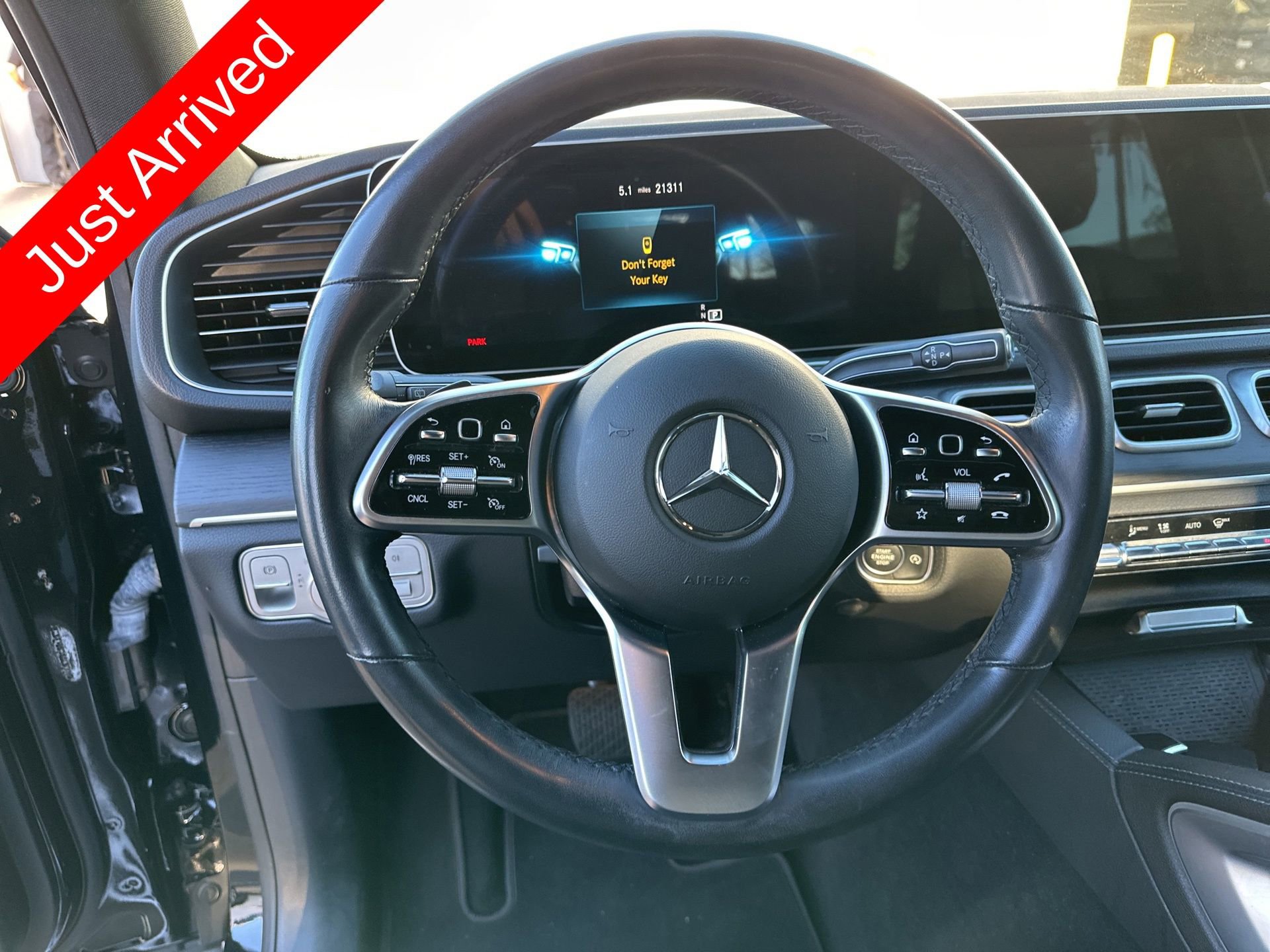 Certified 2023 Mercedes-Benz GLE 350 w/ AMG Line Exterior image 5