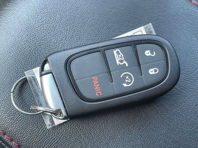 Used 2023 Jeep Cherokee Trailhawk w/ Trailer Tow Group AWD/4WD image 21