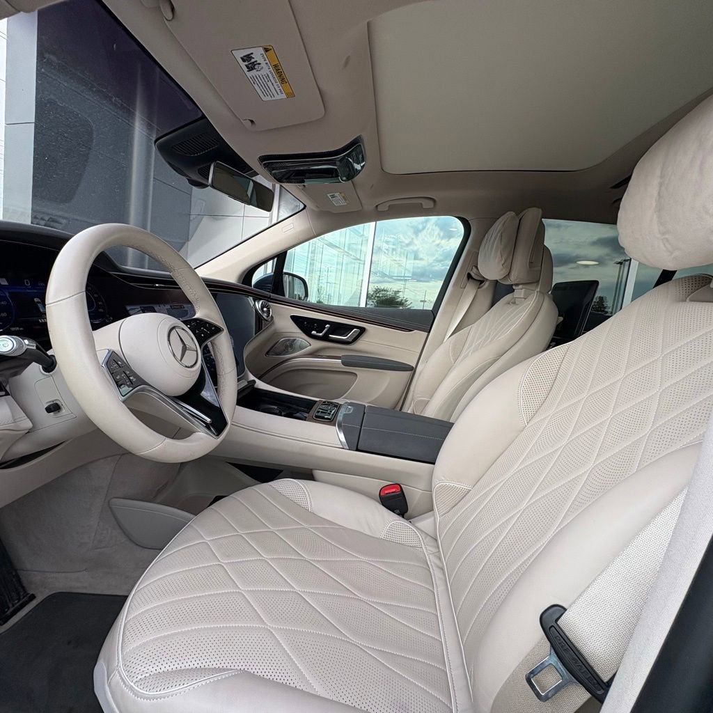 Used 2023 Mercedes-Benz EQS 580 4MATIC SUV image 11