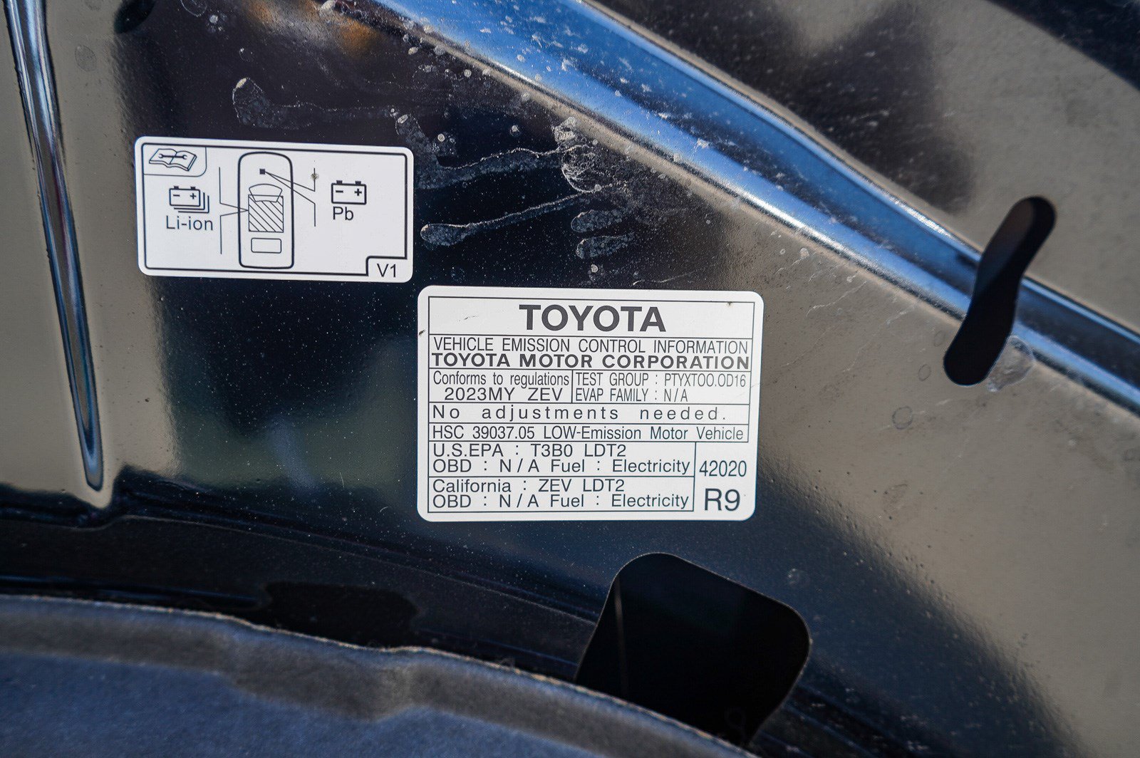 Certified 2023 Toyota bZ4X FWD w/ Weather Package image 28