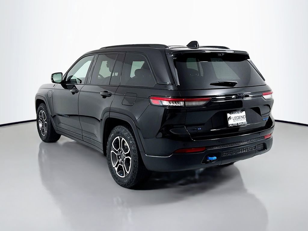 Used 2022 Jeep Grand Cherokee Trailhawk w/ Advanced Protech Group II AWD/4WD image 8