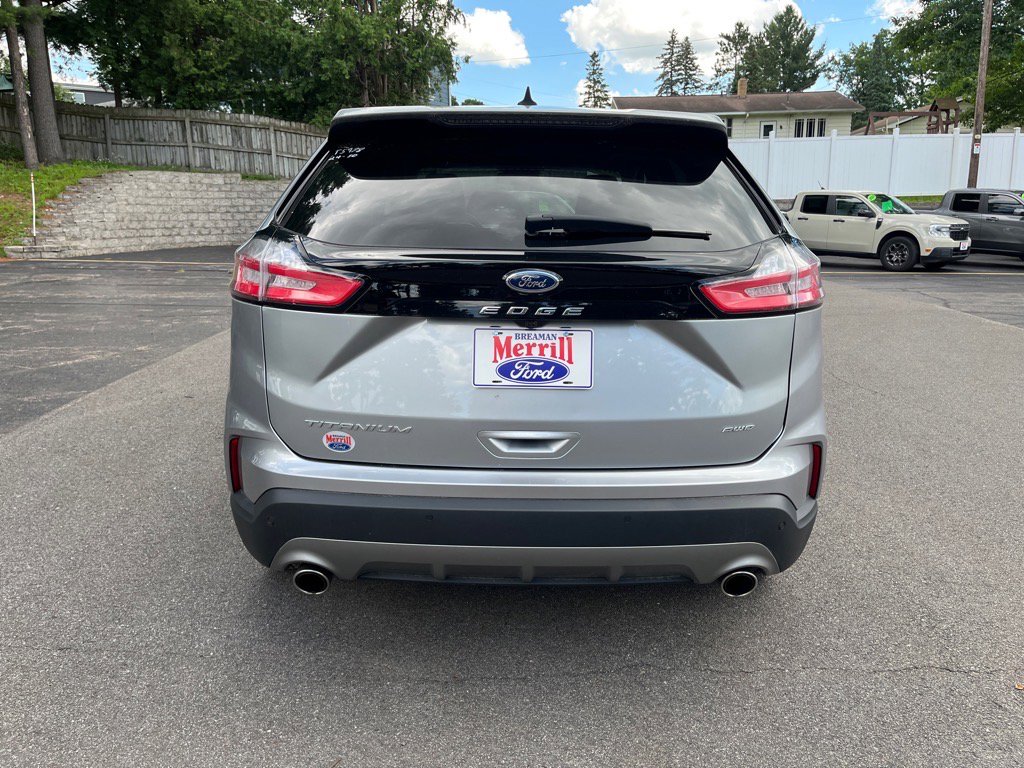 Used 2024 Ford Edge Titanium image 5