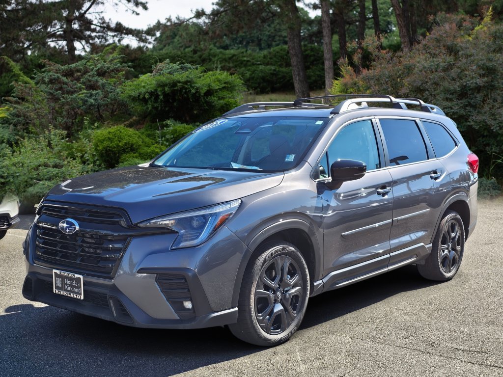 Used 2025 Subaru Ascent Bronze Edition AWD/4WD image 3