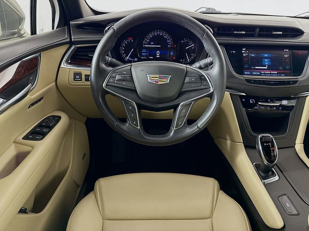 Used 2018 Cadillac XT5 Luxury w/ Driver Awareness Package image 24