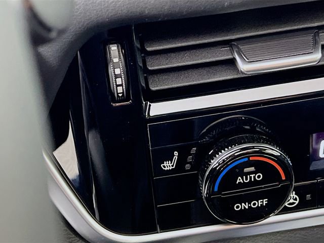 New 2025 Nissan Rogue Platinum w/ Platinum Premium Package image 18