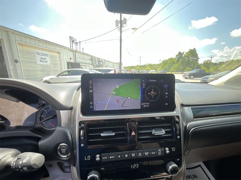 Used 2023 Lexus GX 460 Premium image 18