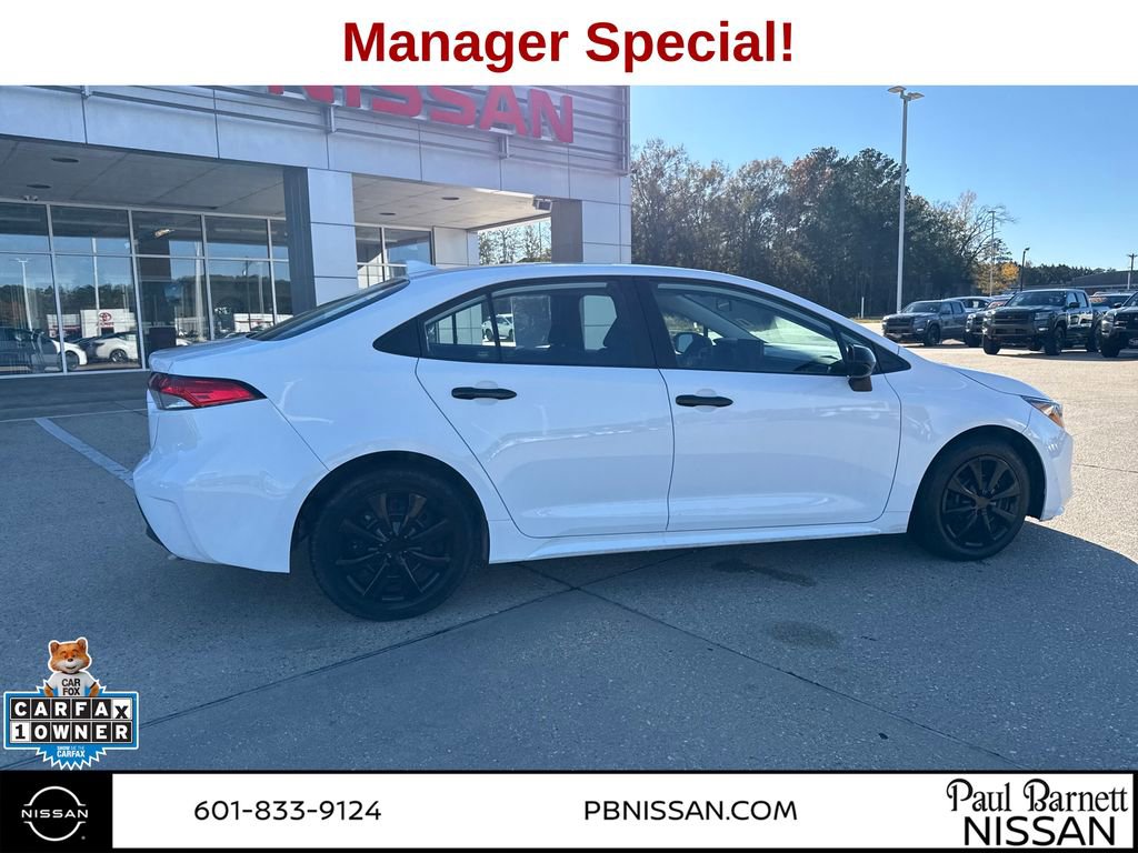 Used 2024 Toyota Corolla LE image 3