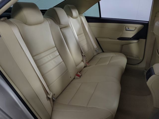 Used 2017 Toyota Camry XLE image 16