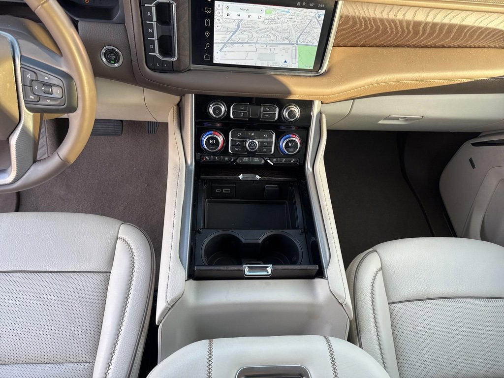 Used 2023 GMC Yukon XL Denali image 13