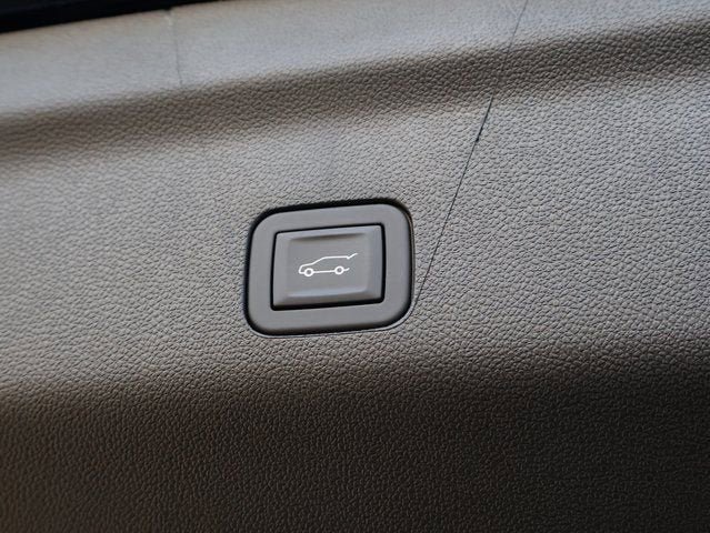 New 2026 GMC Yukon XL Denali w/ Sun & Power Step Package AWD/4WD image 21