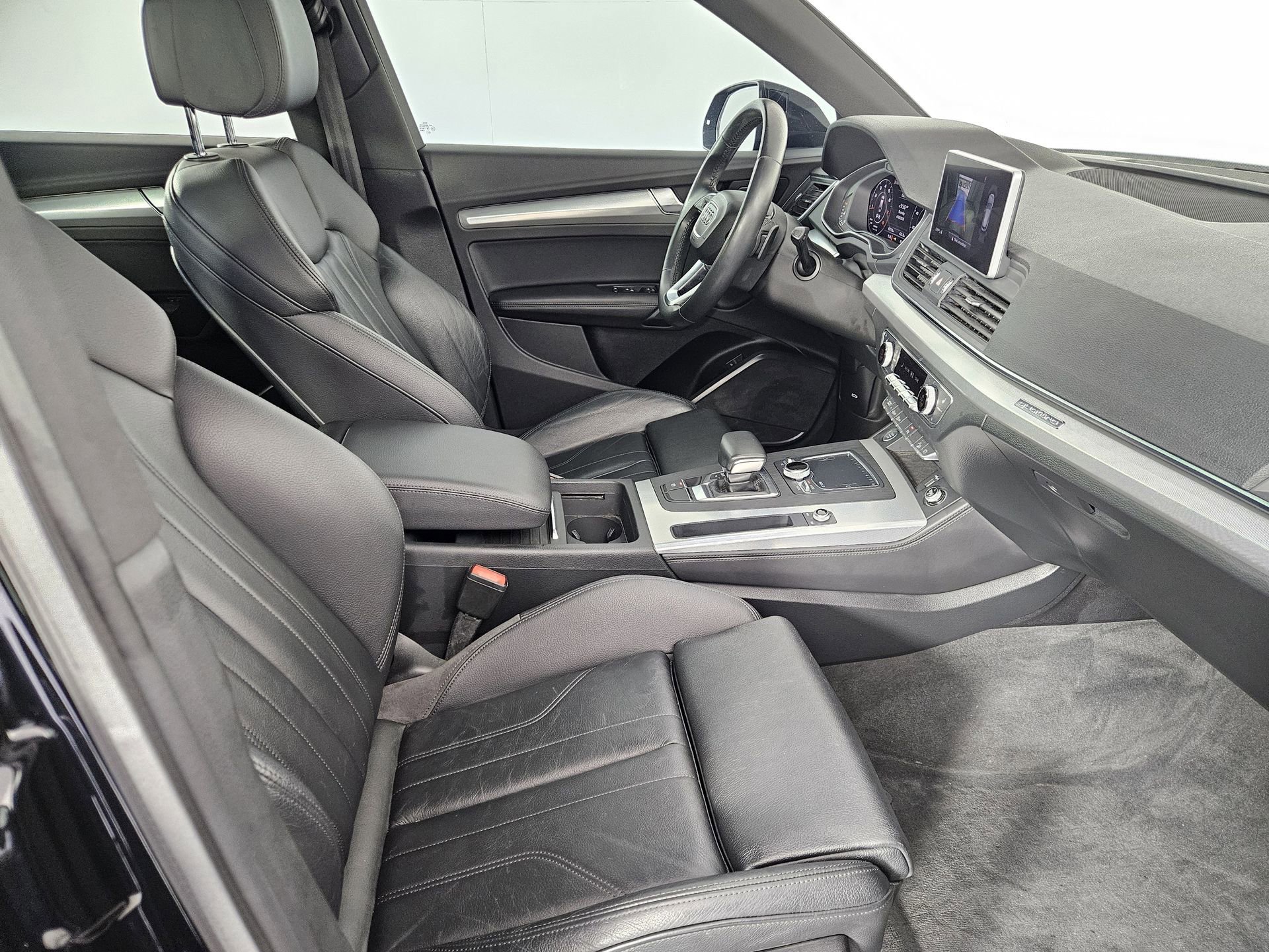 Used 2020 Audi Q5 2.0T Titanium Premium Plus w/ Premium Plus Package AWD/4WD image 44