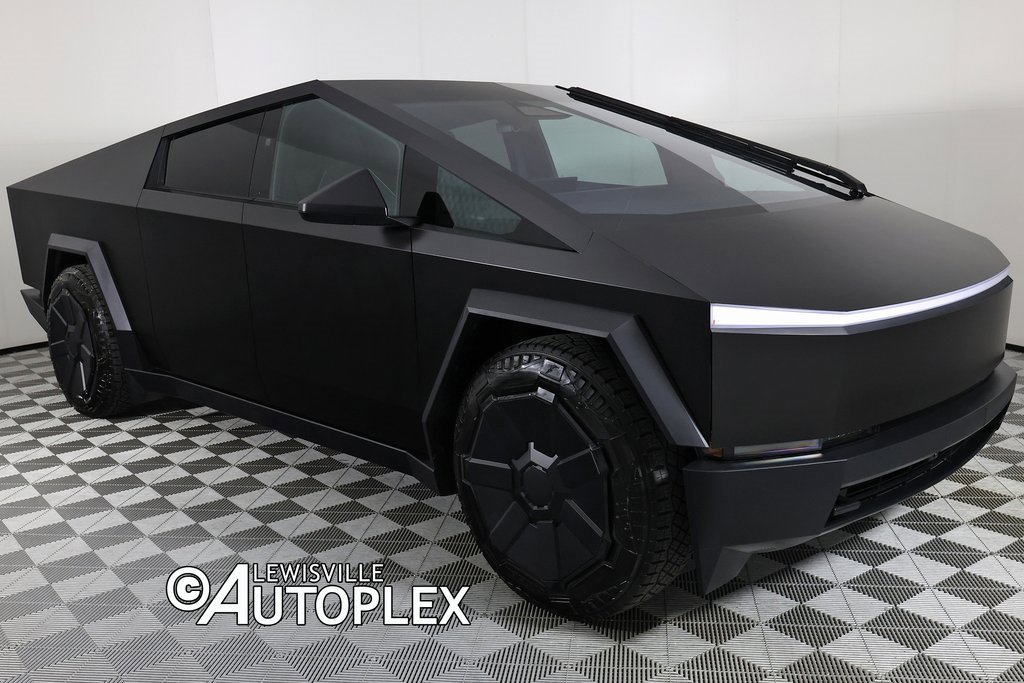Used 2024 Tesla Cybertruck AWD Crew Cab image 3