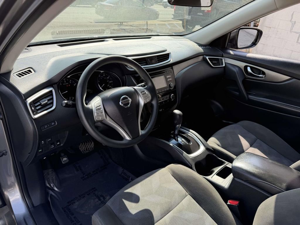 Used 2016 Nissan Rogue S image 20