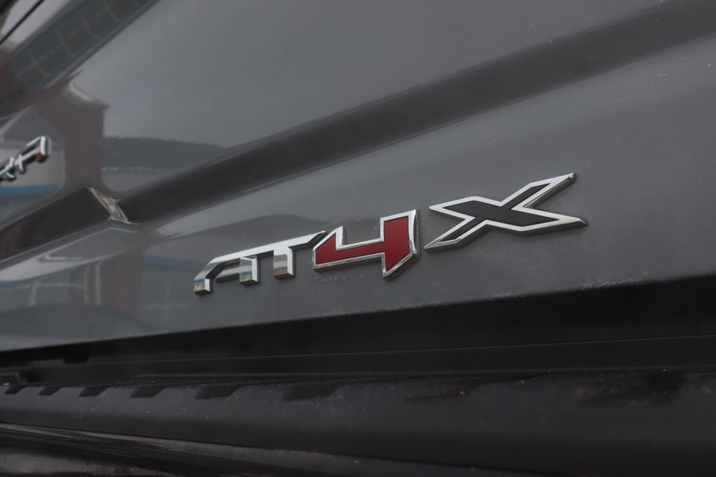 Used 2024 GMC Sierra 2500 AT4X image 48