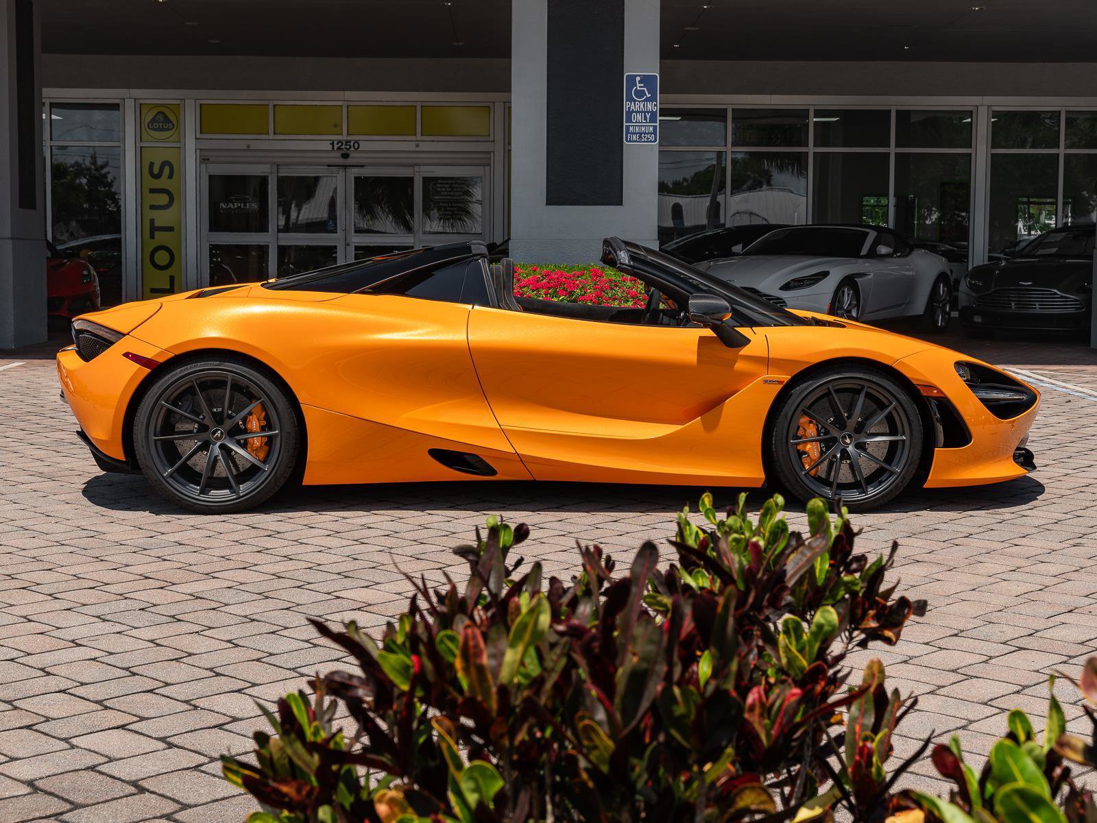 Used 2022 McLaren 720S Performance RWD image 49